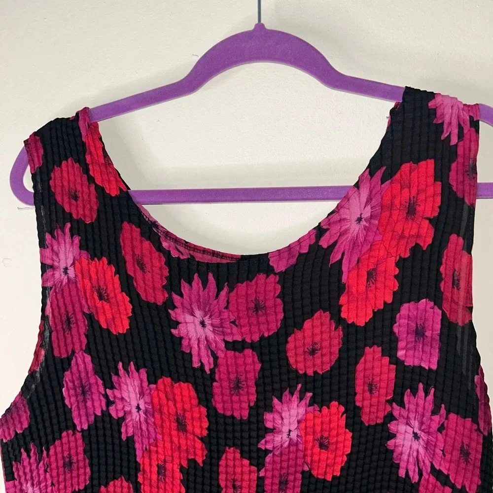 ๐Size 1X Flowered design Shirt ๐ - Picture 3 of 6